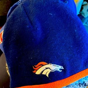 Denver Broncos Unisex NFL Beanie
